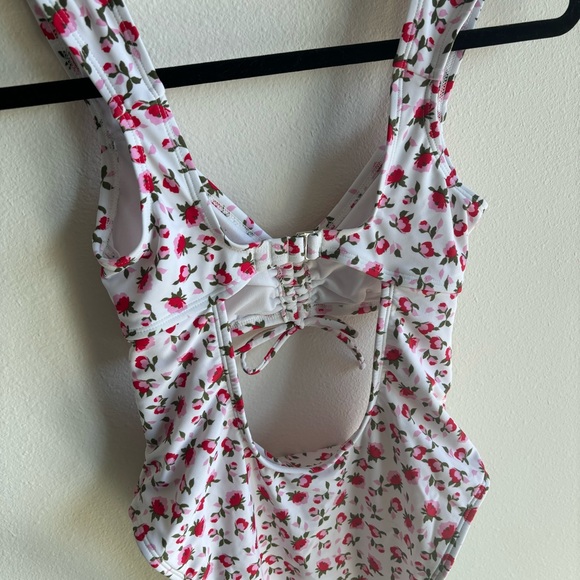 Xhilaration | White Floral Cut-Out Swimsuit - Picture 5 of 7